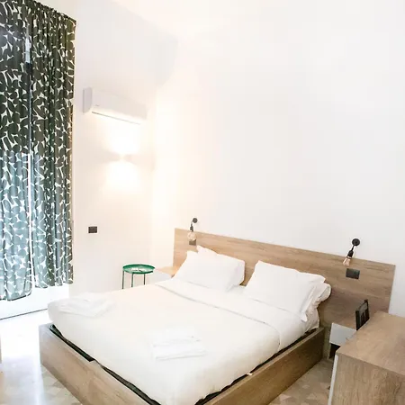 Hall In Chiostro 3*